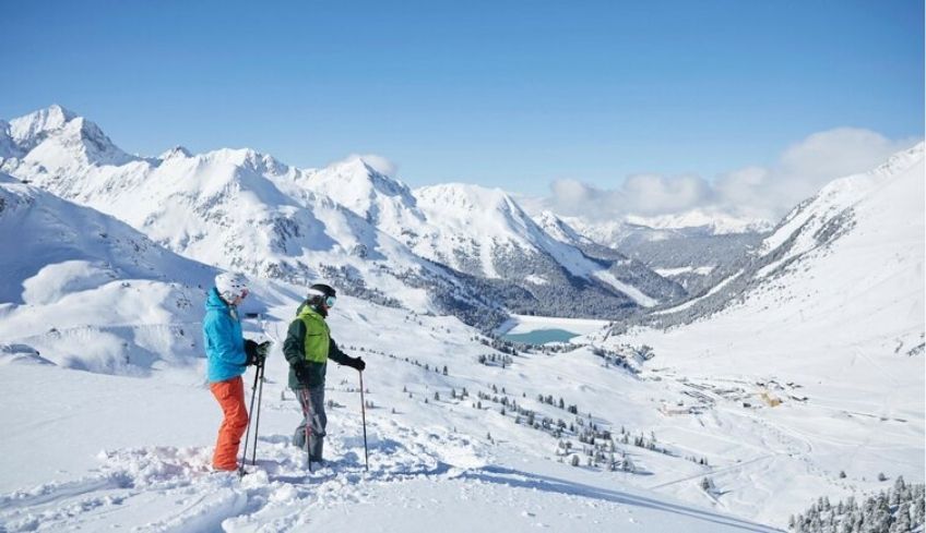 Kutai Ski.jpg