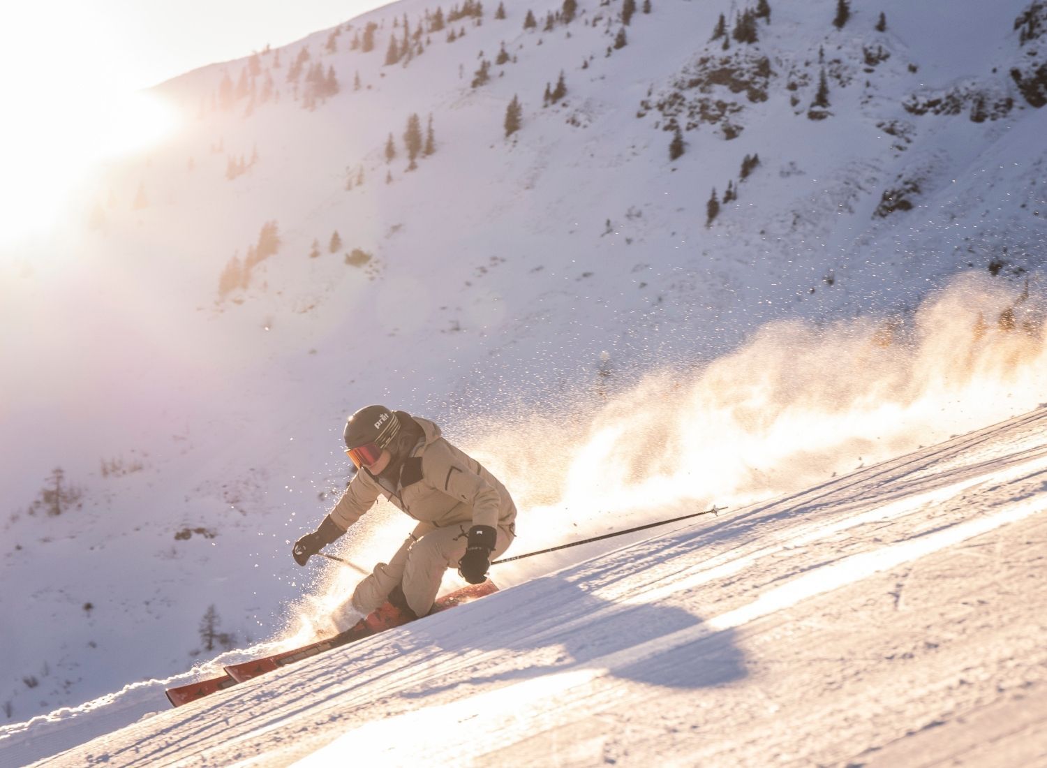 Skiing in st. johann carving in tirol snomad.jpg