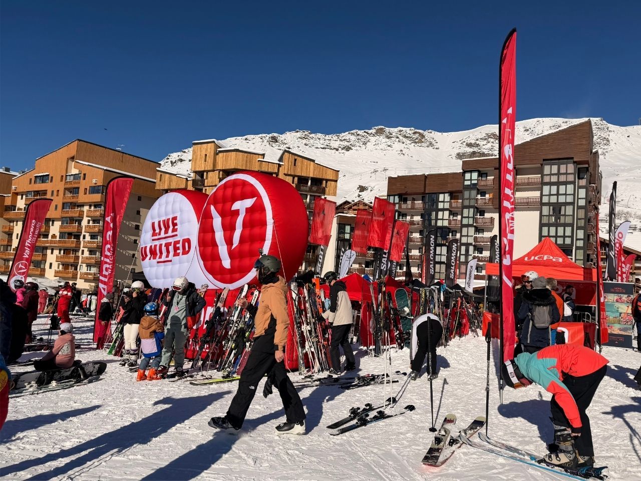 VT La Grande Premiere.jpg