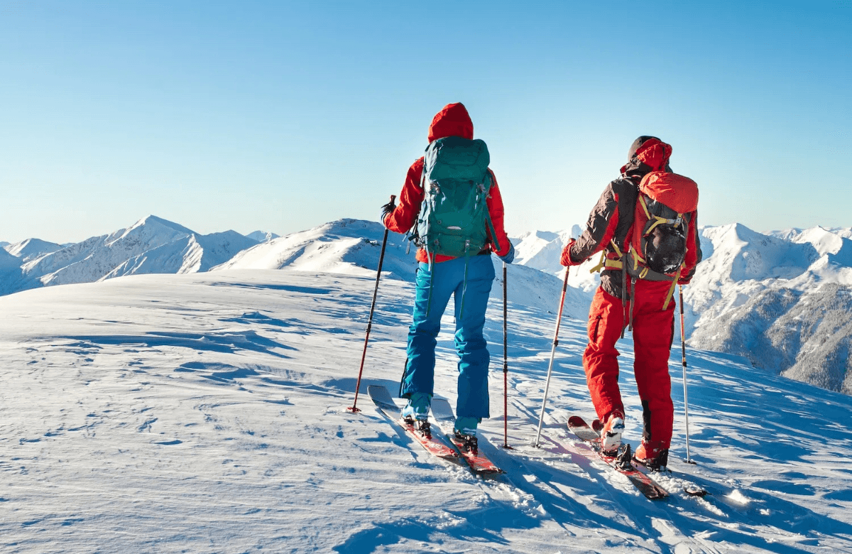 ski touring snomad.jpg